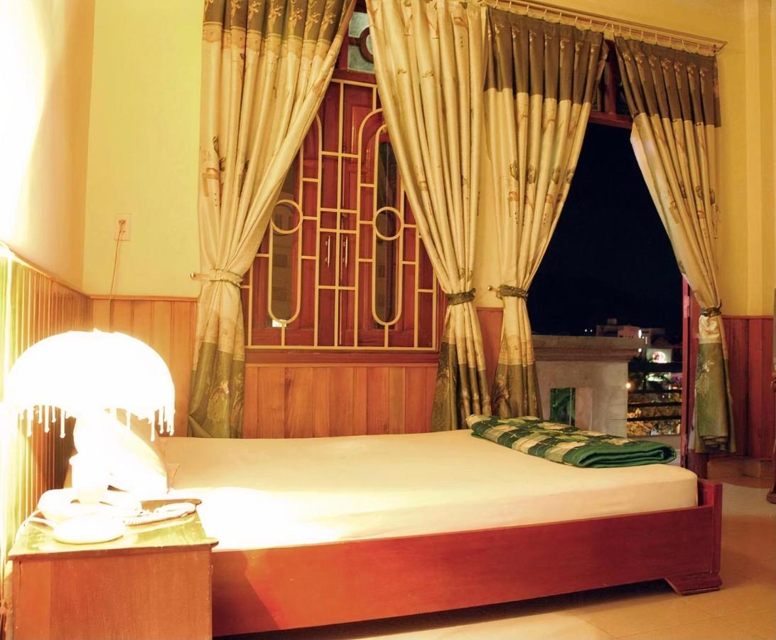 Hai Huong Hotel Quy Nhon Exterior photo